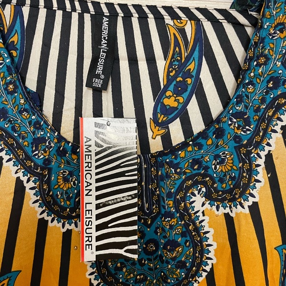 💕3/$24, adorable kaftan - Picture 4 of 6